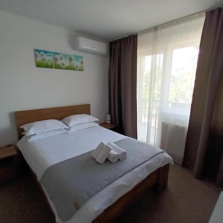 Revolution Apartment Бая-Маре Экстерьер фото