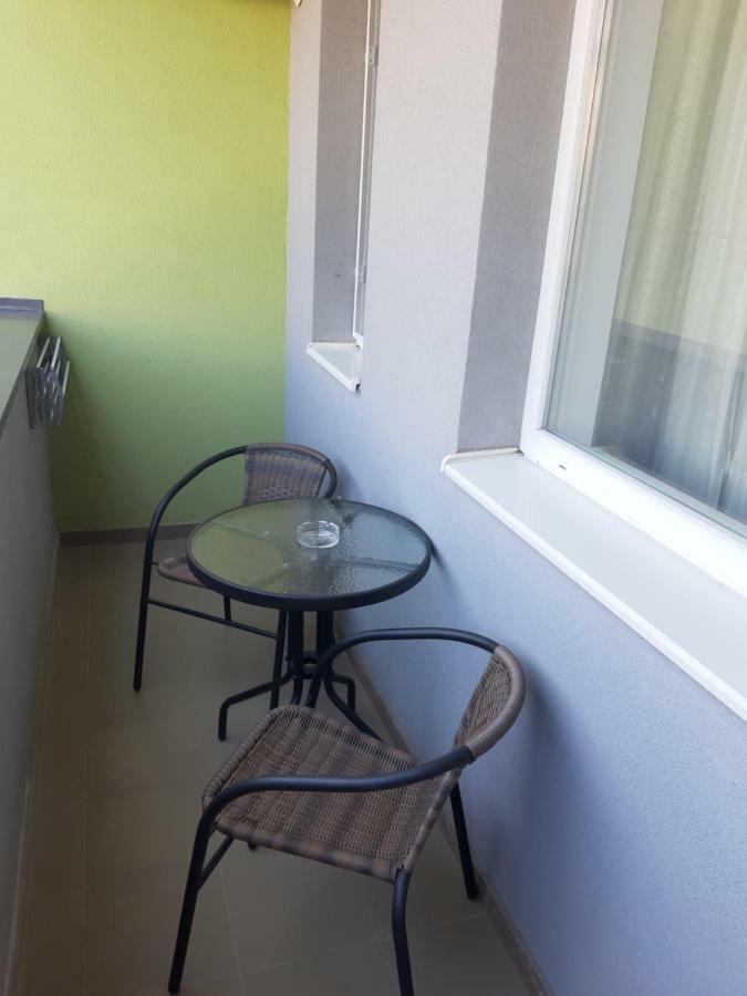 Revolution Apartment Бая-Маре Экстерьер фото