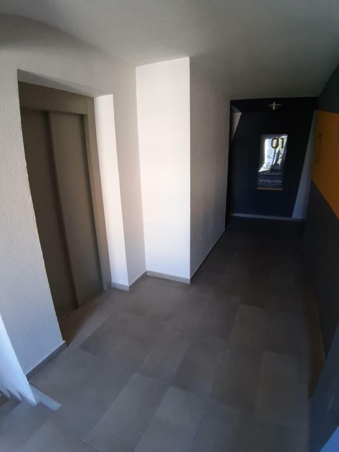 Revolution Apartment Бая-Маре Экстерьер фото